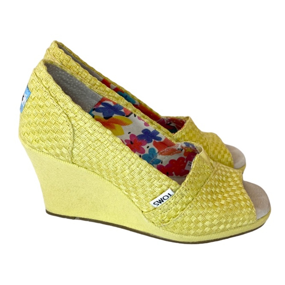 ✨Host Pick✨ Toms Espadrille Yellow Wedge Peep Toe Calypso Canvas Slip on Shoe